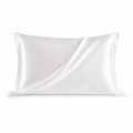 Taie en soie blanche, packshot studio